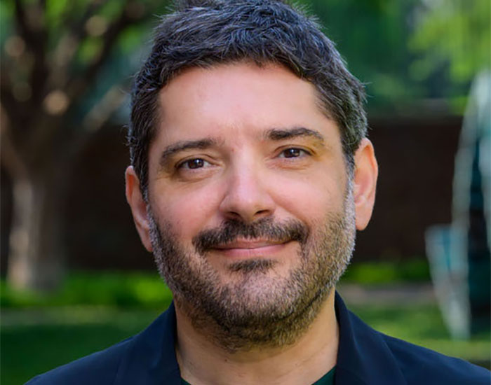 LuisRuedaGalan_Headshot_700x550 Luis Rueda Galán: a light-skinned man with blackish gray hair and beard